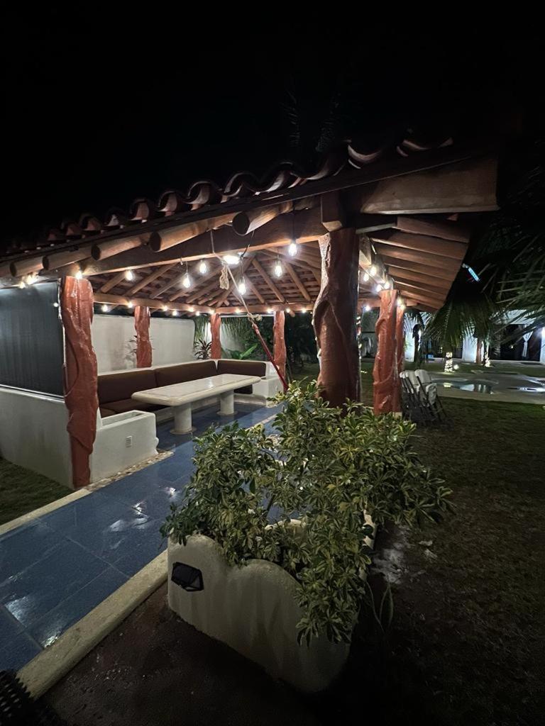 Turtle Beach Villas 지와타네호 외부 사진